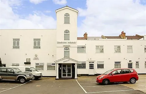 Hotel Oyo Bostons Manor Hotel, Hanwell London Greenford